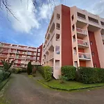 Apartment Avec Terrasse & Parking Securise - Fr-1-374-243