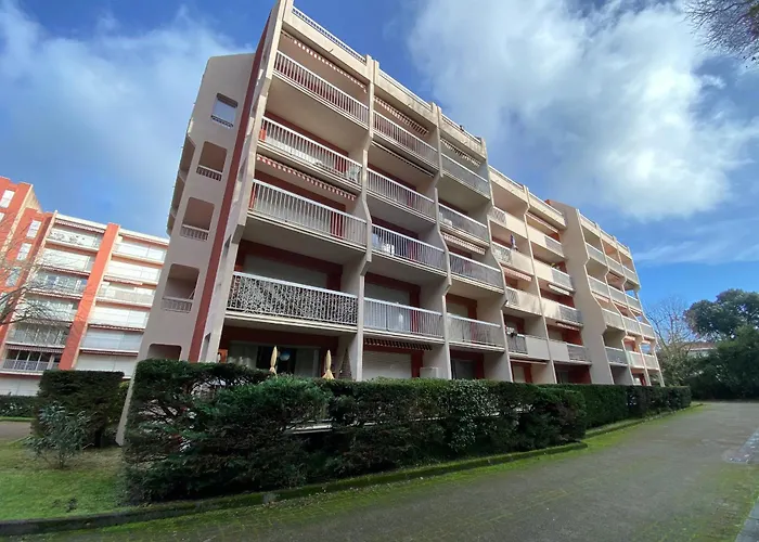 Avec Terrasse & Parking Securise - Fr-1-374-243 *